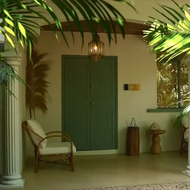 Stepping in your private two-level retreat at Maison Tropical! 🐚✨